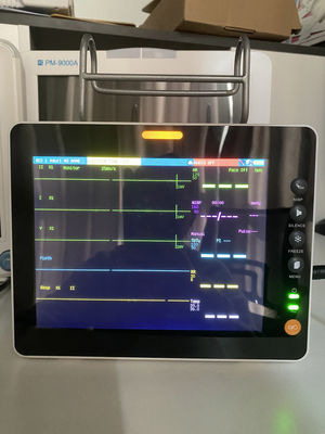 Φορητό Πολυπαραμετρικό Μόνιτορ Ασθενών με 1 Έτος Εγγύηση, 2 Έτη Διάρκεια Ζωής και 7-Κανάλια ΗΚΓ για Χρήση σε ΜΕΘ